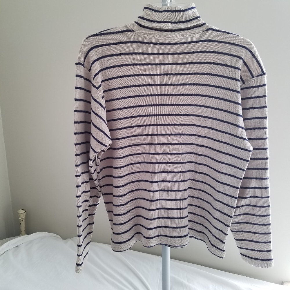 L.L. Bean Womens size M Sweater - Picture 2 of 4